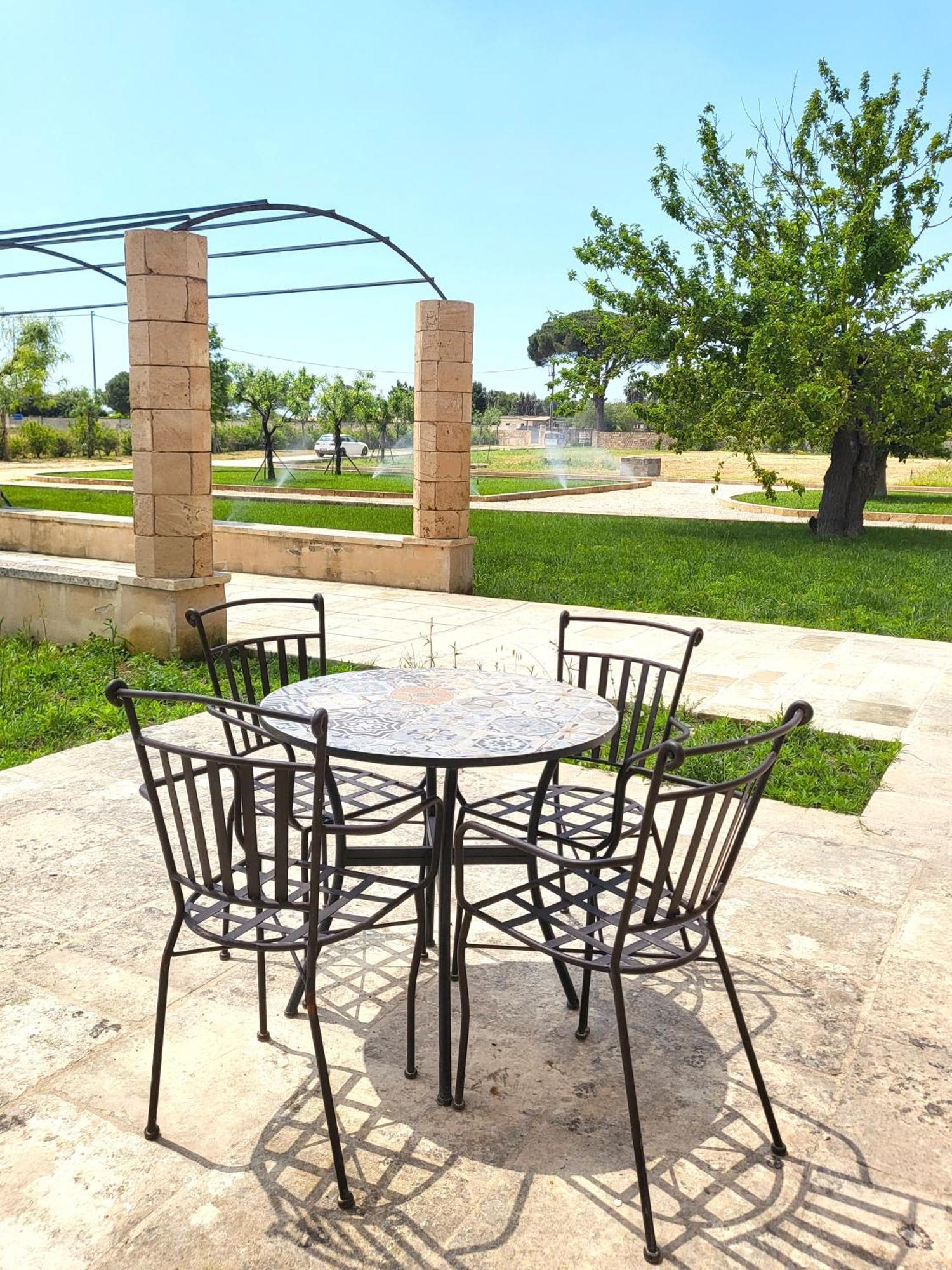 Casina Fontana Bed & Breakfast Lecce Ngoại thất bức ảnh